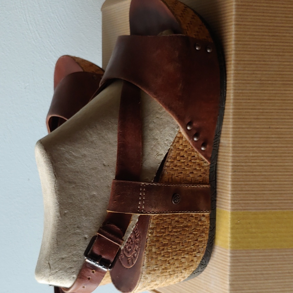 Platform sandal